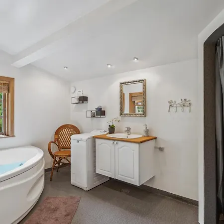 Beautiful Home In Hojslev With Wifi 霍伊斯莱乌